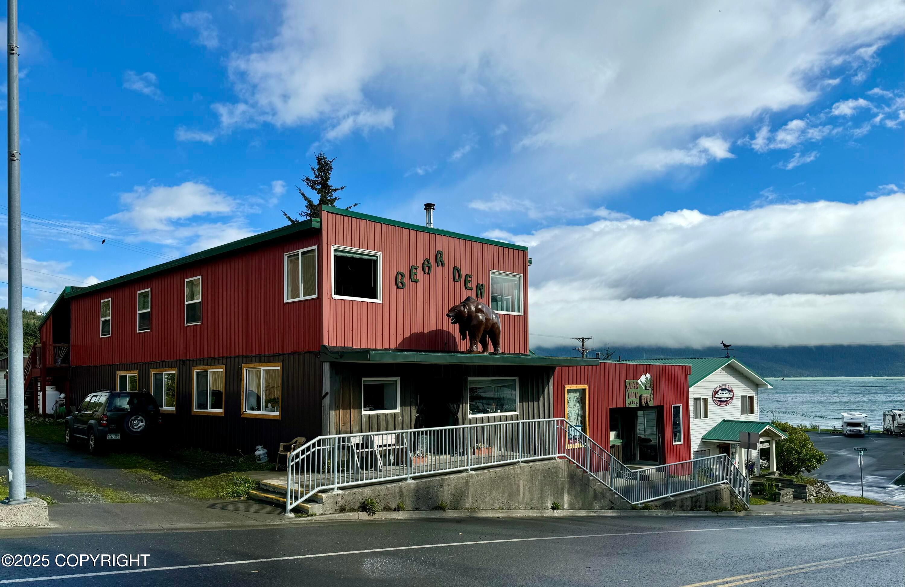 8 Main Street, Haines AK 99827