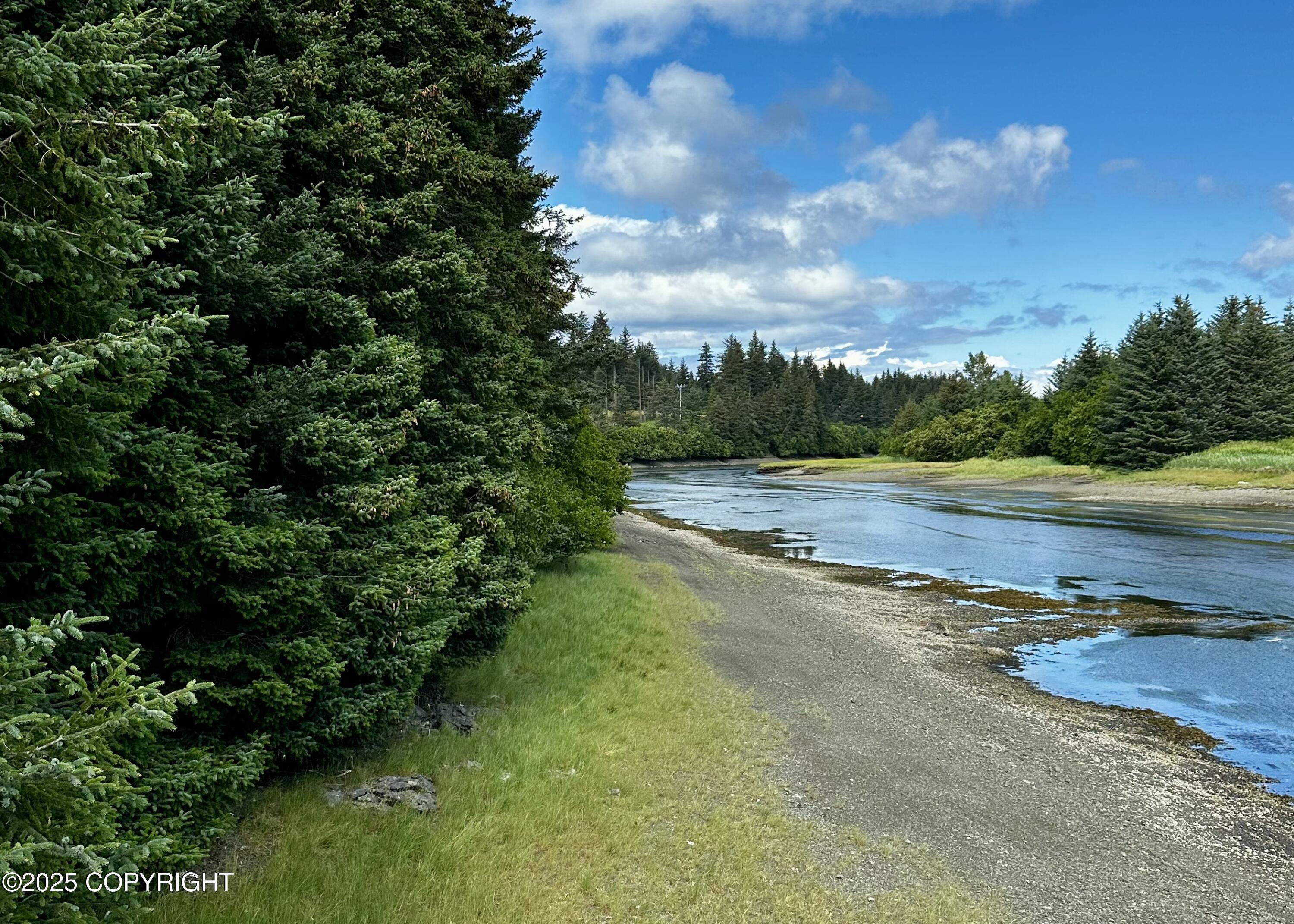 L1 Shoreline Drive, Seldovia AK 99663