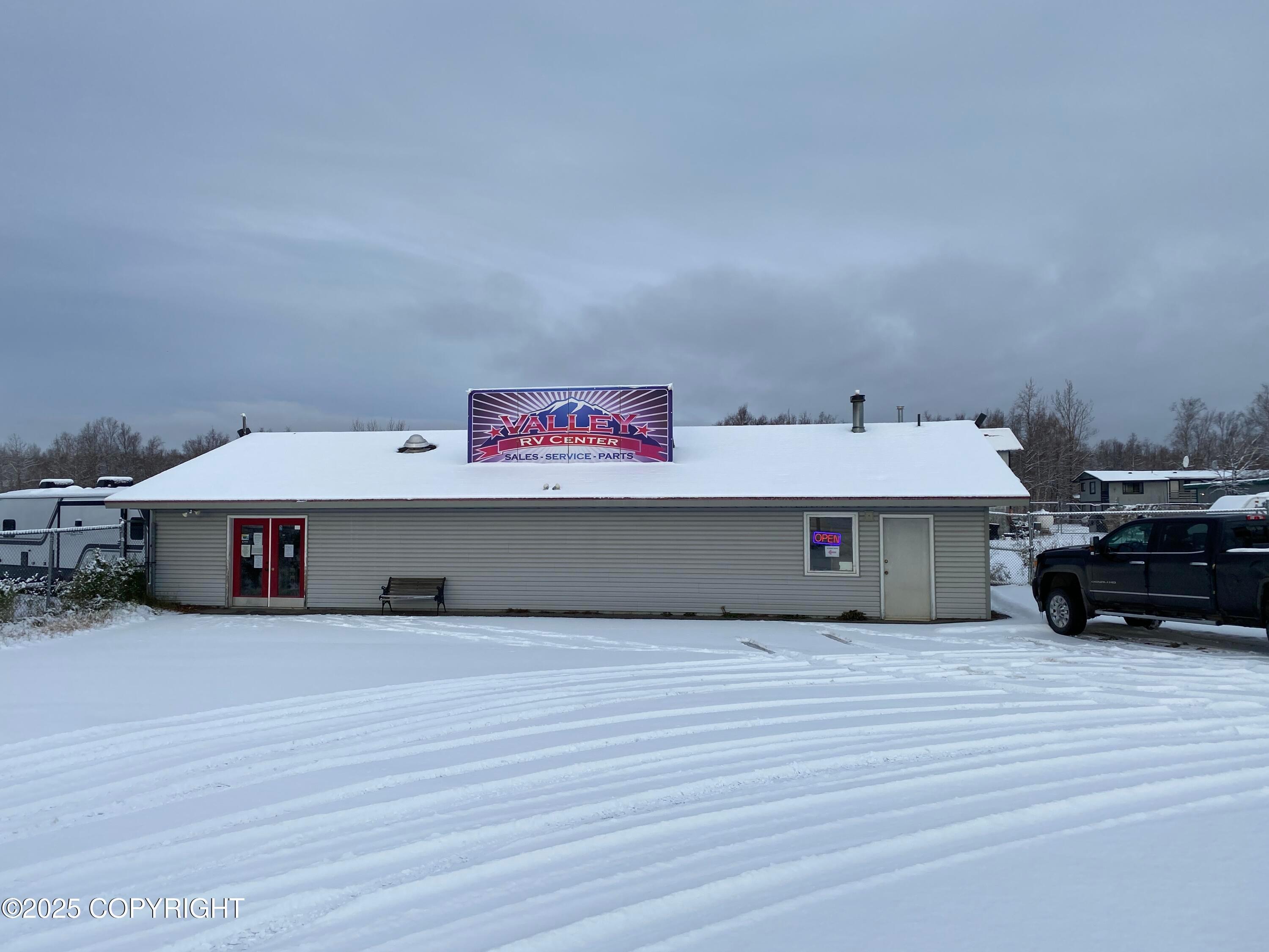 7061 E Blue Lupine Drive, Wasilla AK 99654
