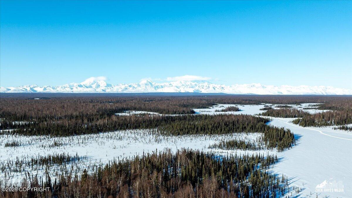 6080 E Petersville Road, Trapper Creek AK 99683