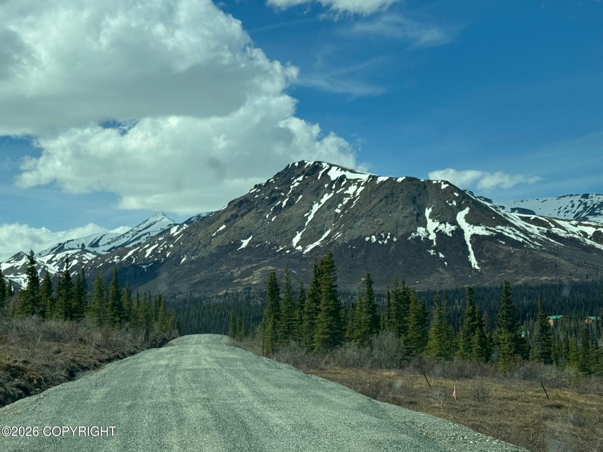 L34 Spontaneous Street, Cantwell AK 99729