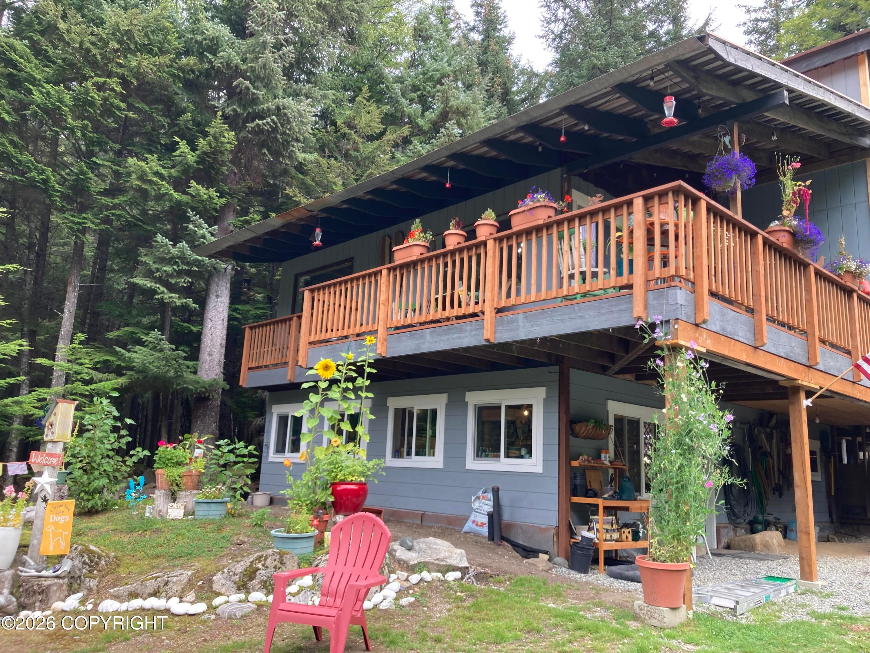 808 Small Tracts Road, Haines AK 99827