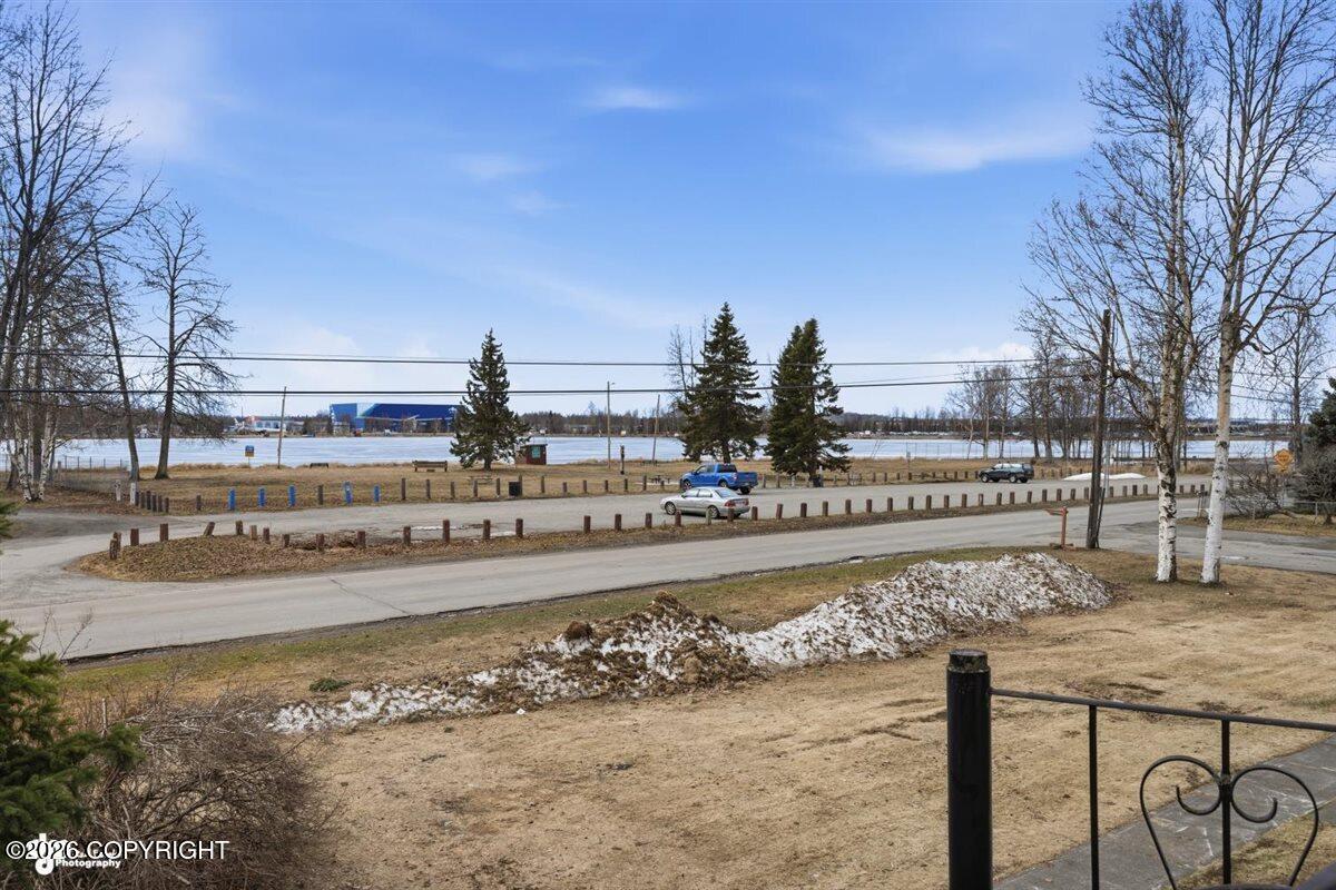 3333 Lakeshore Drive #6, Anchorage AK 99517