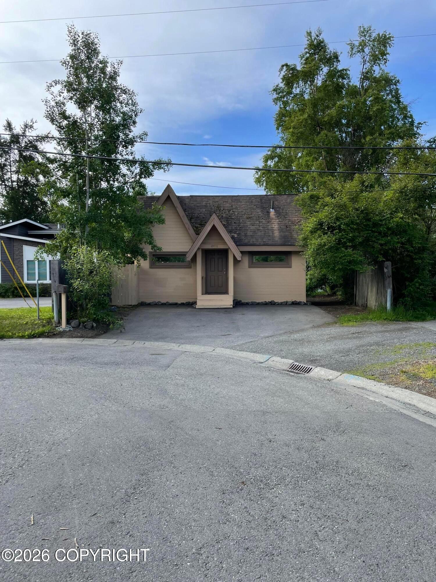 3729 McCain Loop, Anchorage AK 99503