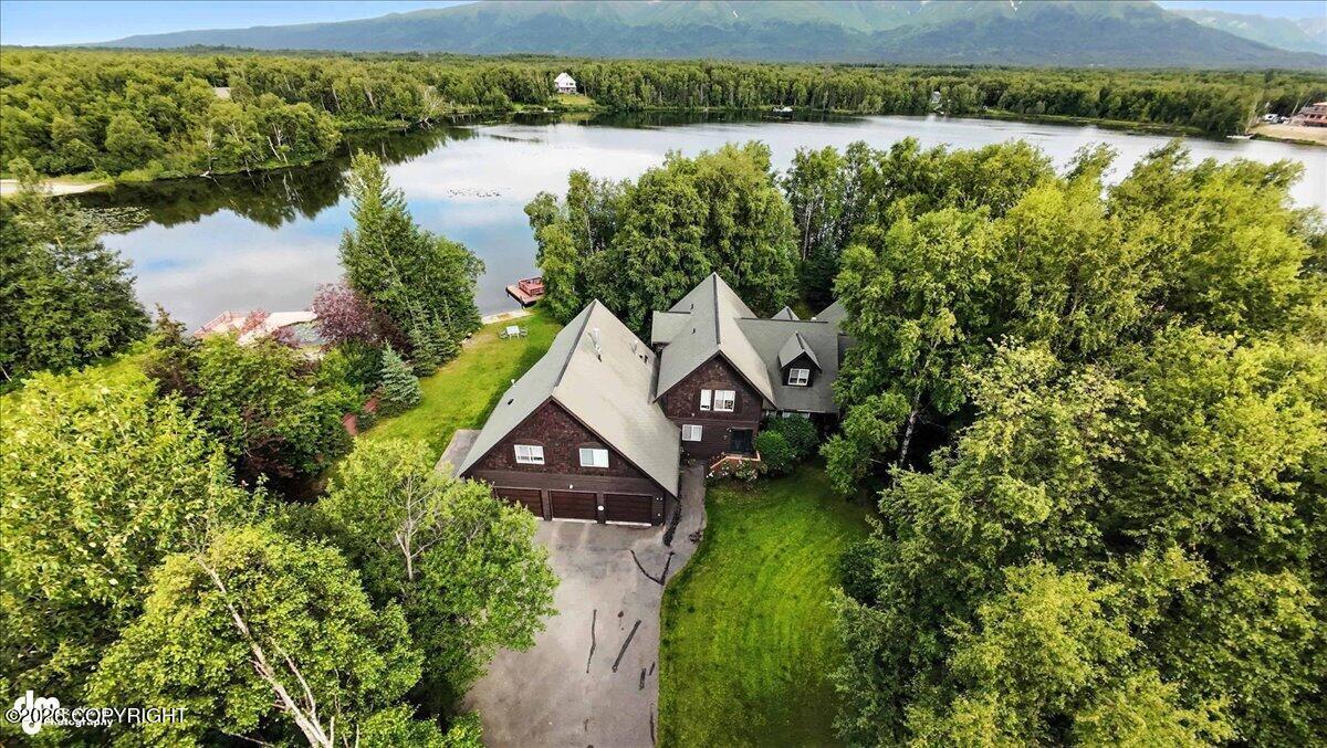 6631 E Wolf Lake Drive, Wasilla AK 99654