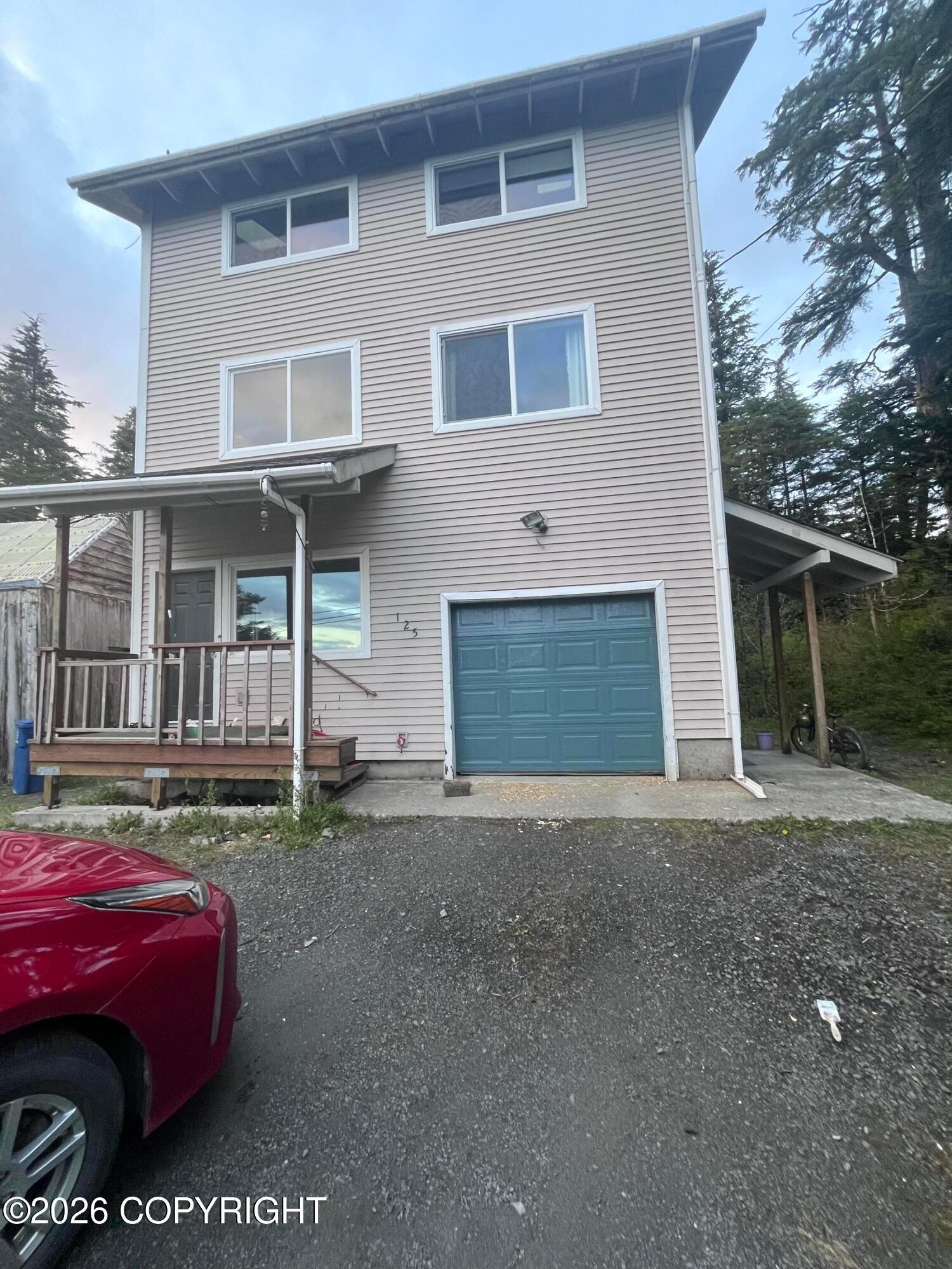 125 Kings Row, Petersburg AK 99833