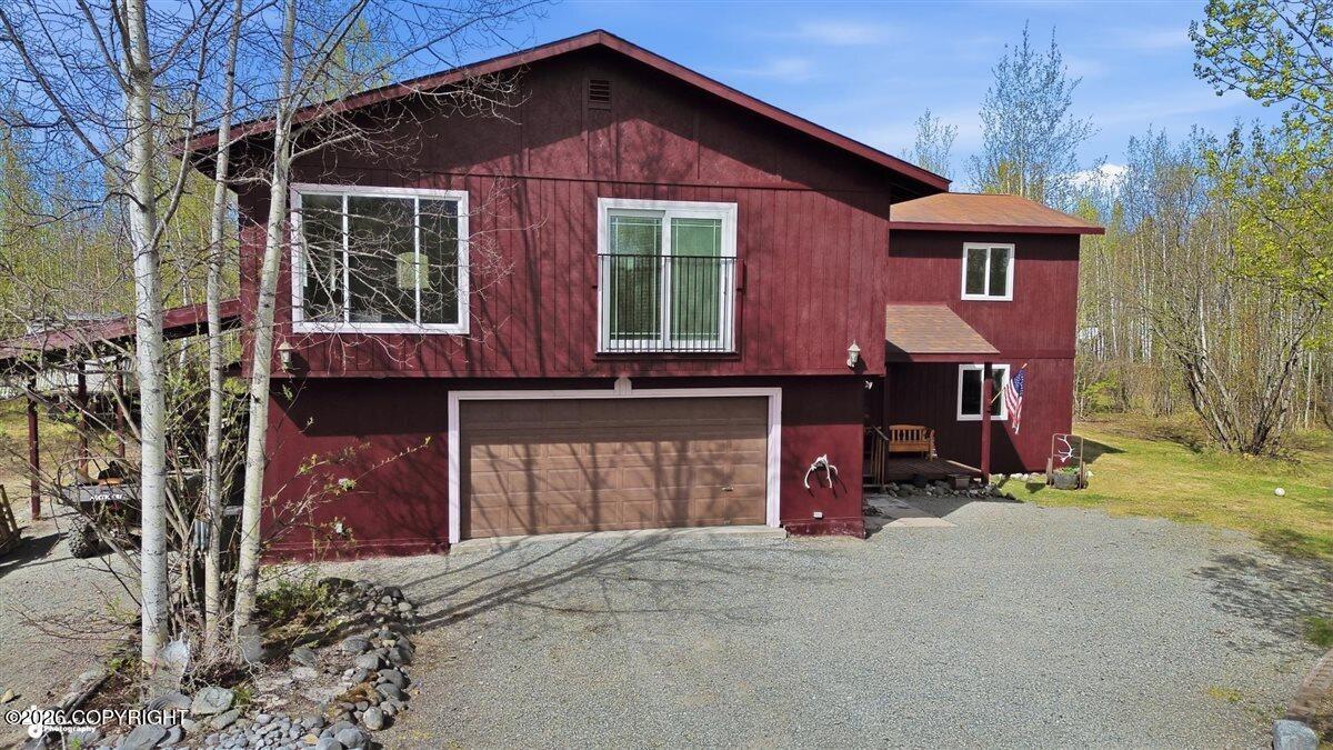 2762 S Walnut Wood Drive, Wasilla AK 99623