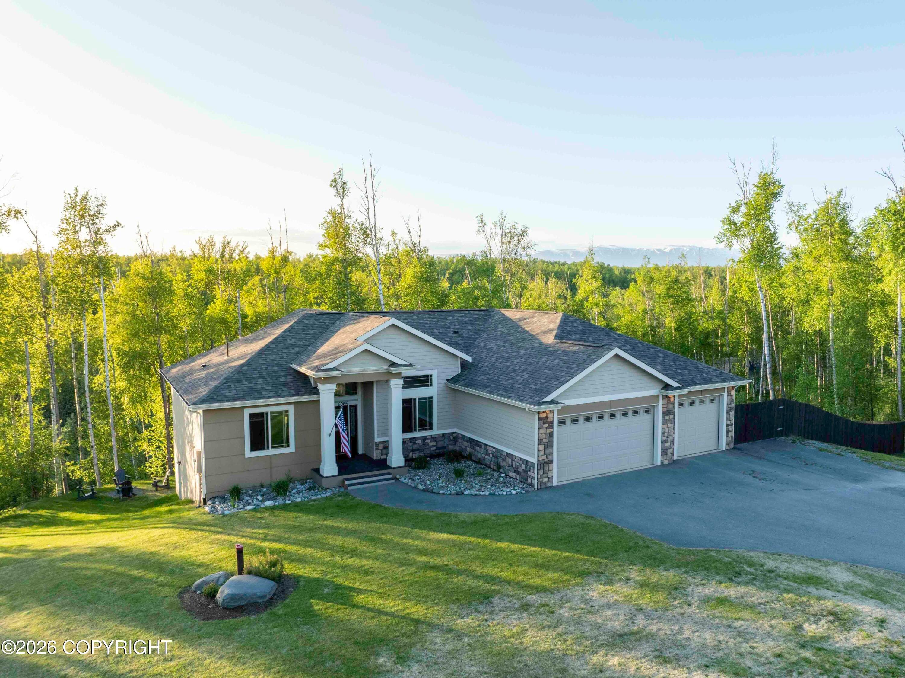 5065 W Pinnacle Ridge Circle, Wasilla AK 99623