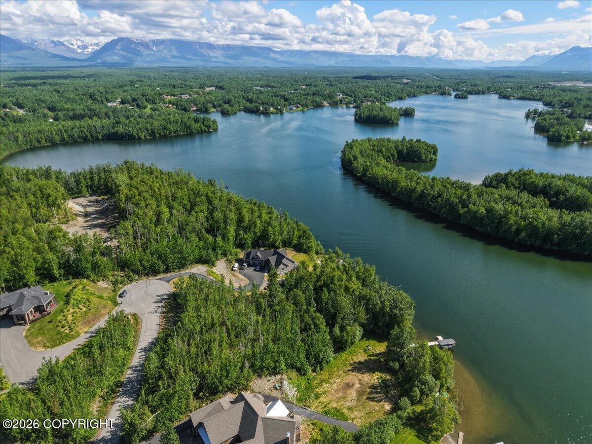 1927 N Lakeridge Circle, Wasilla AK 99654
