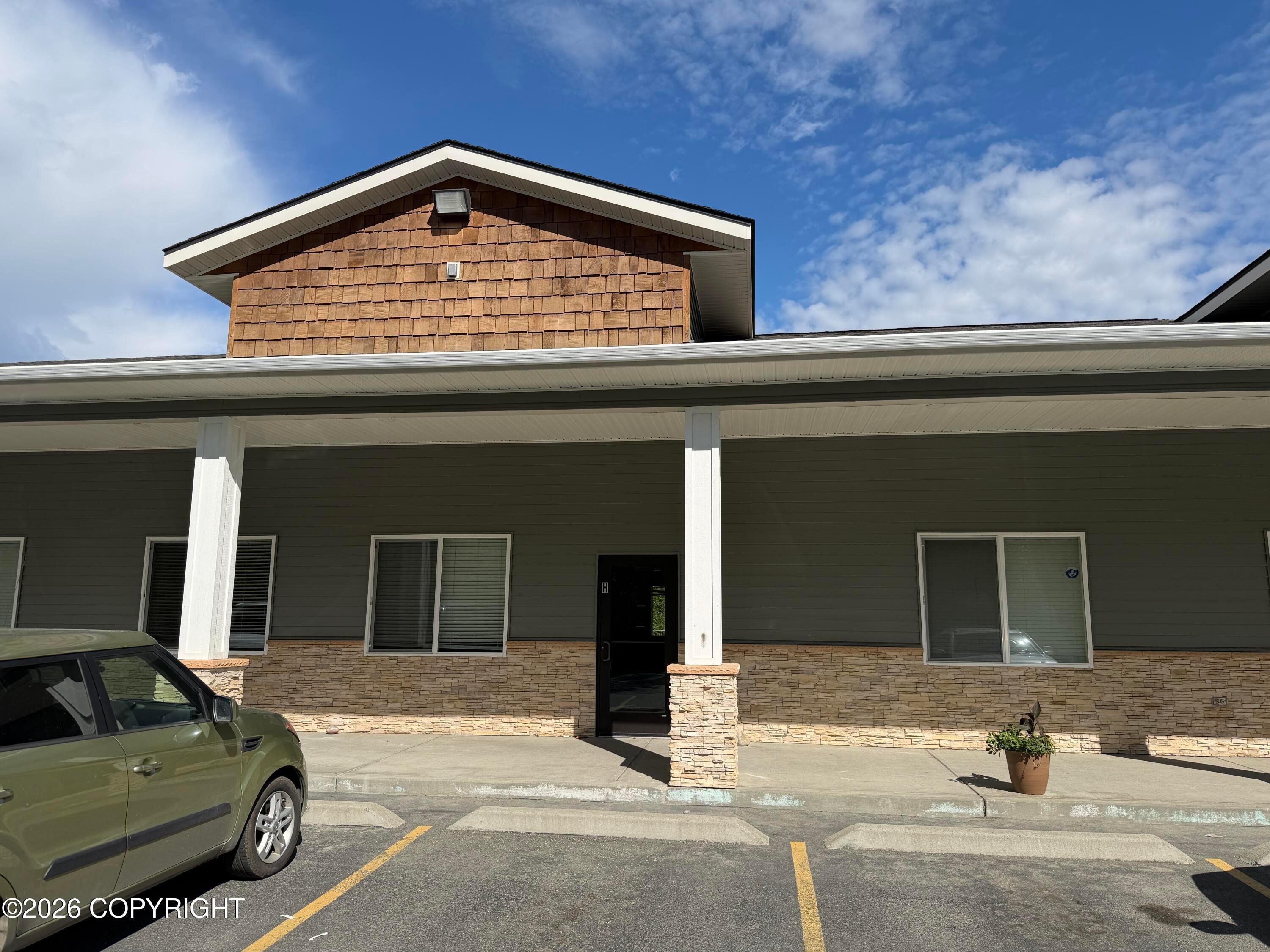 1508 E Bogard Road #H, Wasilla AK 99654