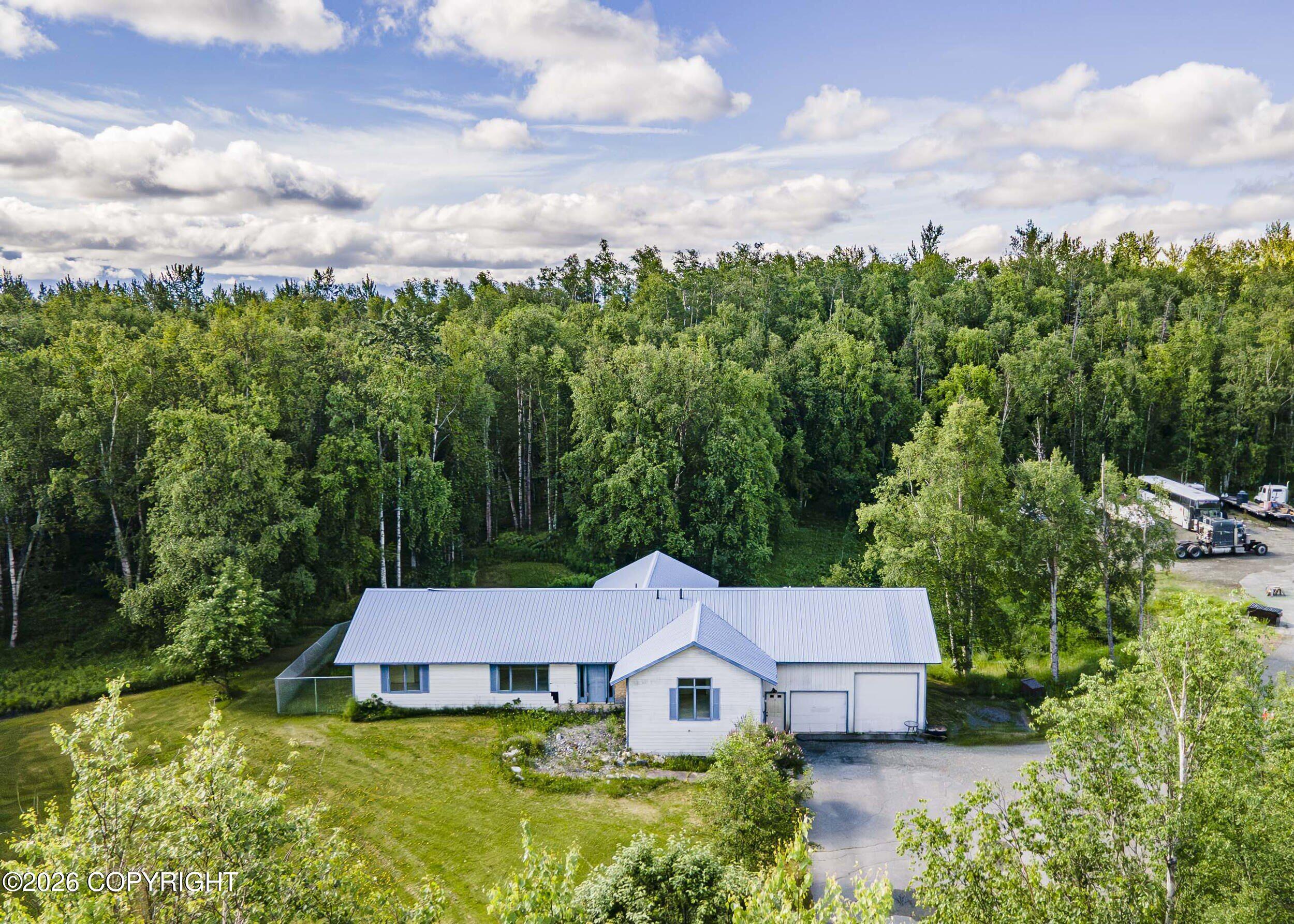 5747 N Cunningham Road, Palmer AK 99645