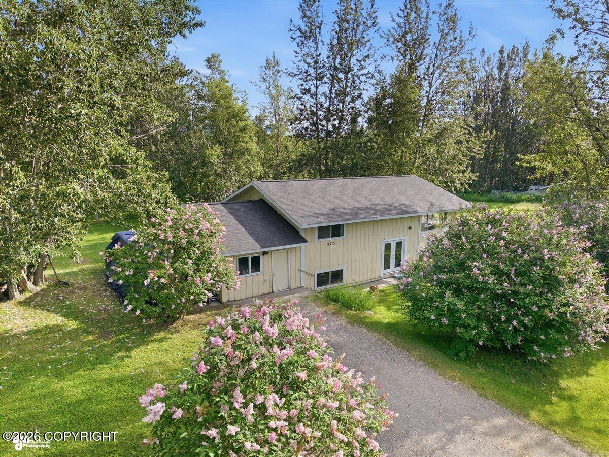 12075 E Chalet Drive, Palmer AK 99645