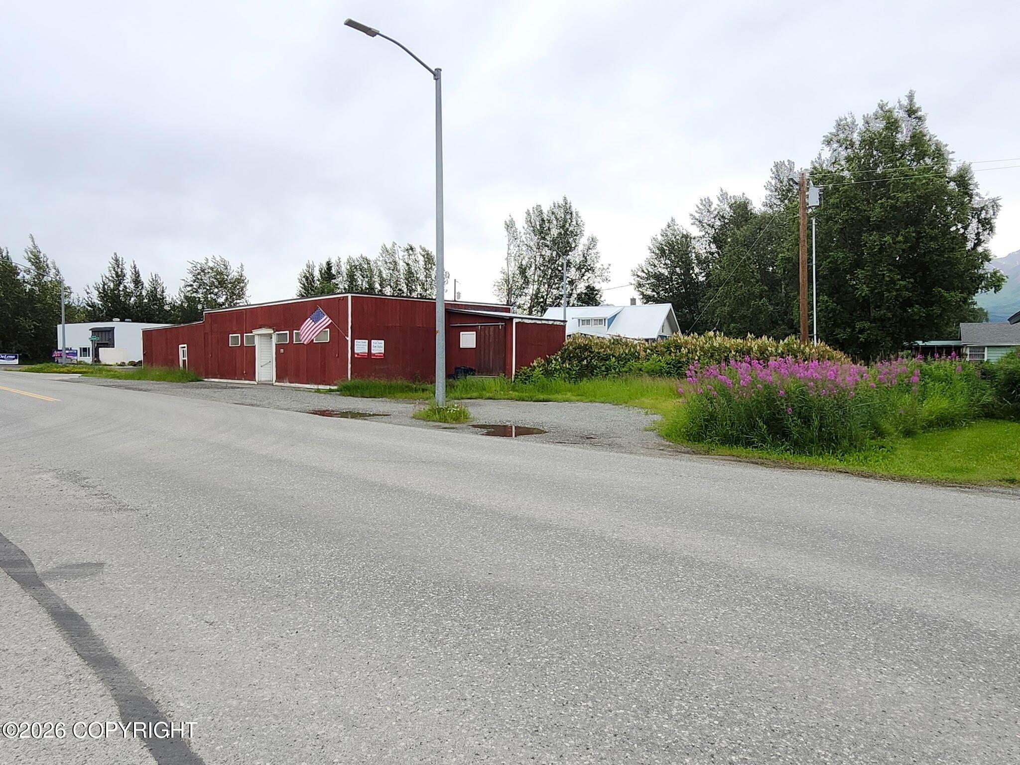 221 S Valley Way, Palmer AK 99645