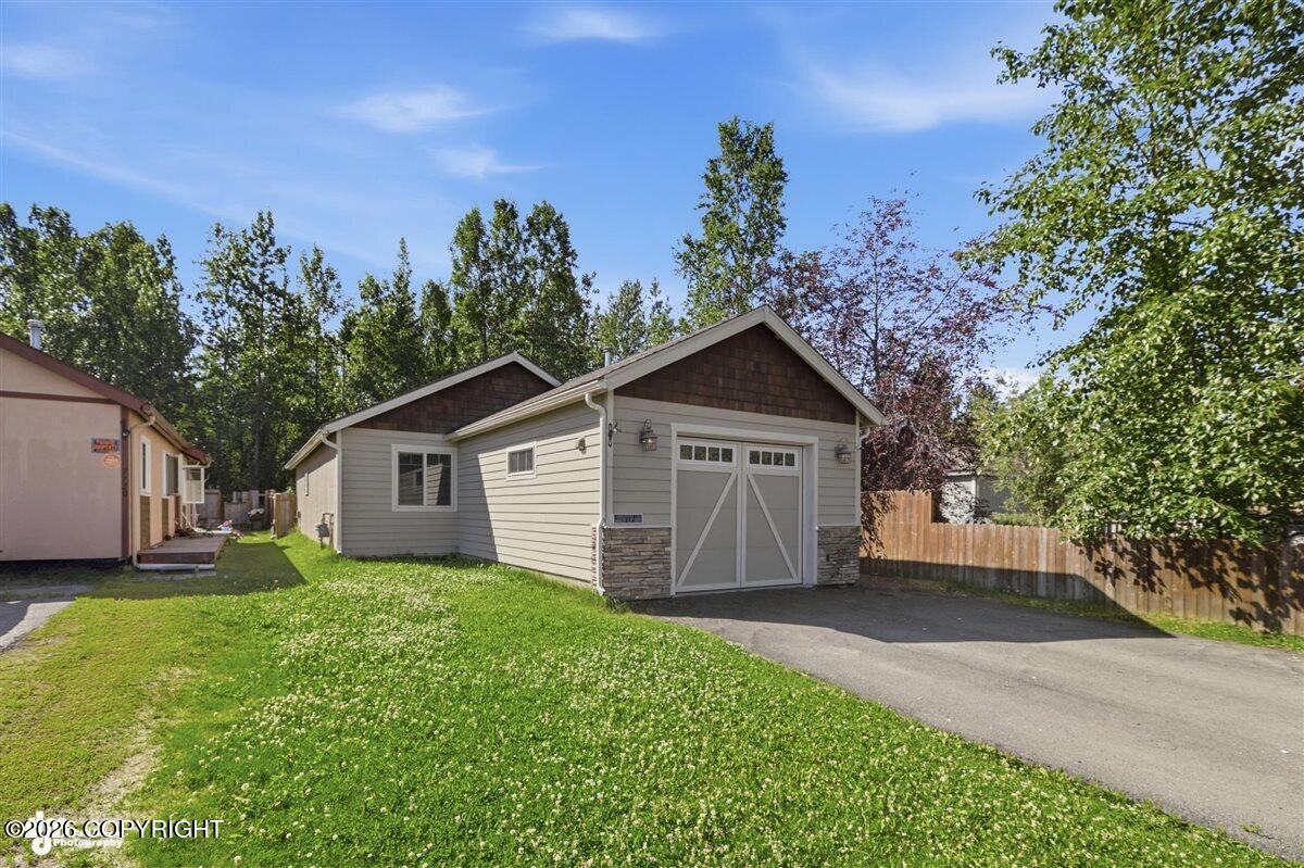 7716 Chaimi Loop, Anchorage AK 99504