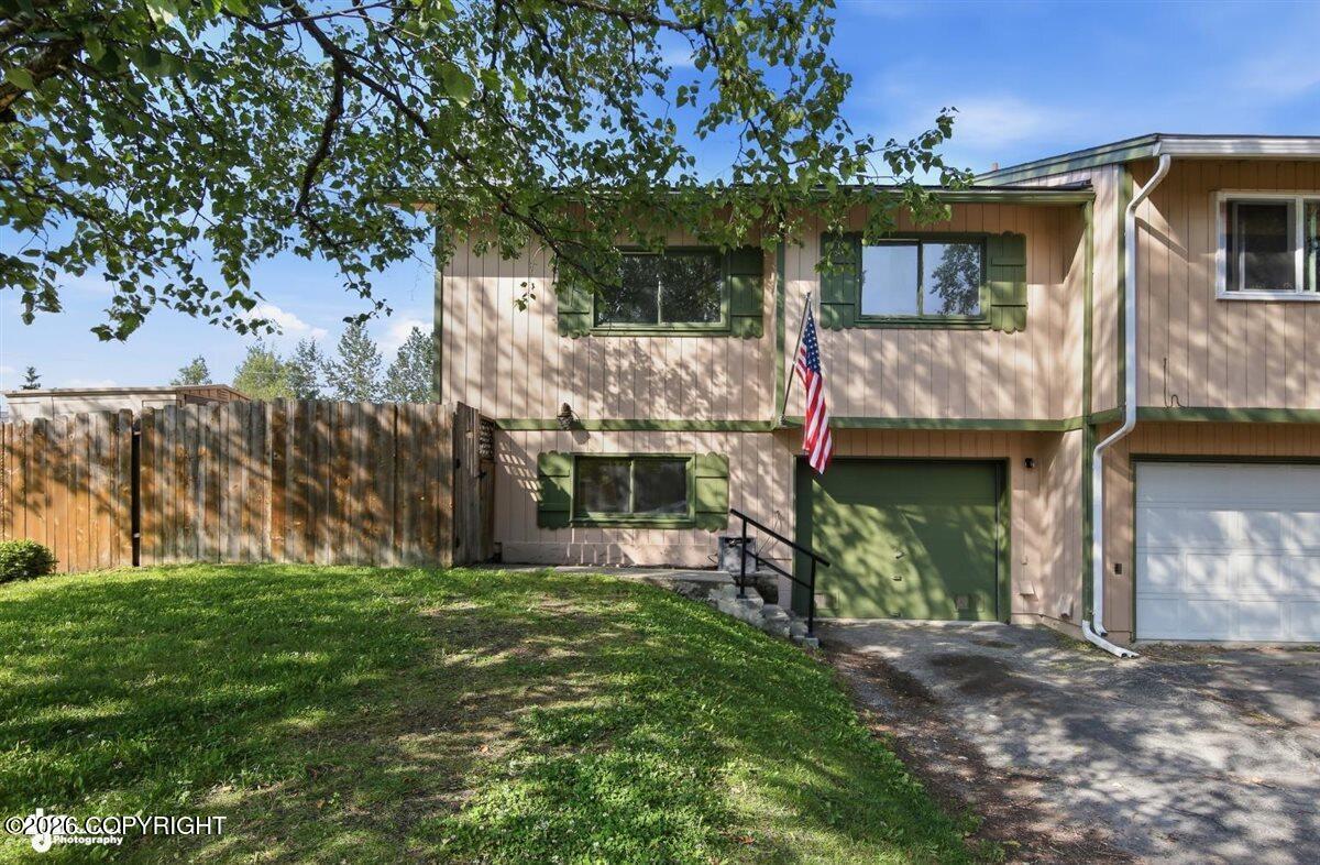 8301 Ragged Top Circle, Anchorage AK 99504
