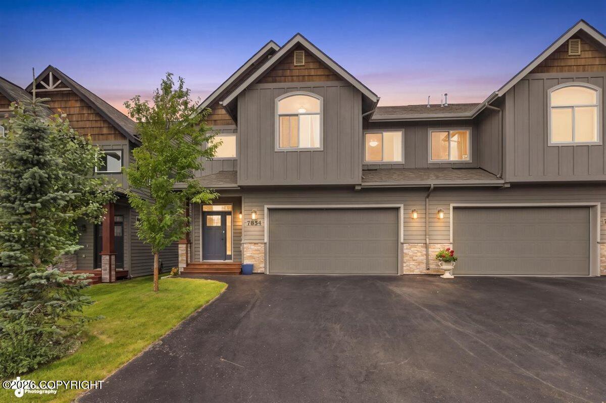 7854 Gate Creek Drive, Anchorage AK 99502