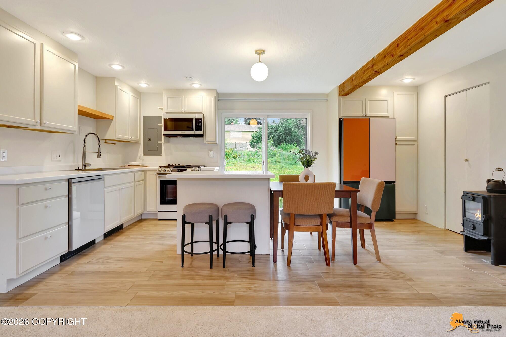 6331 E 9th Avenue, Anchorage AK 99504