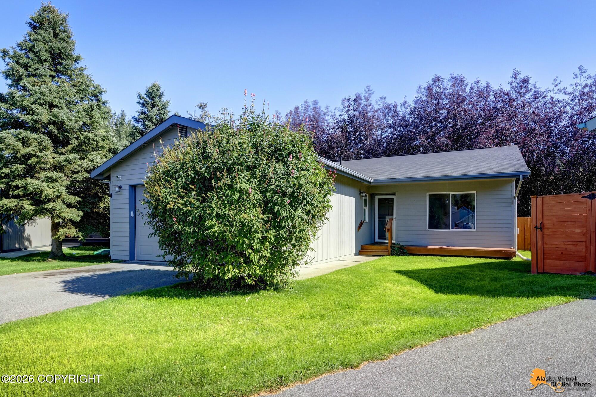 2300 Leopard Circle, Anchorage AK 99502