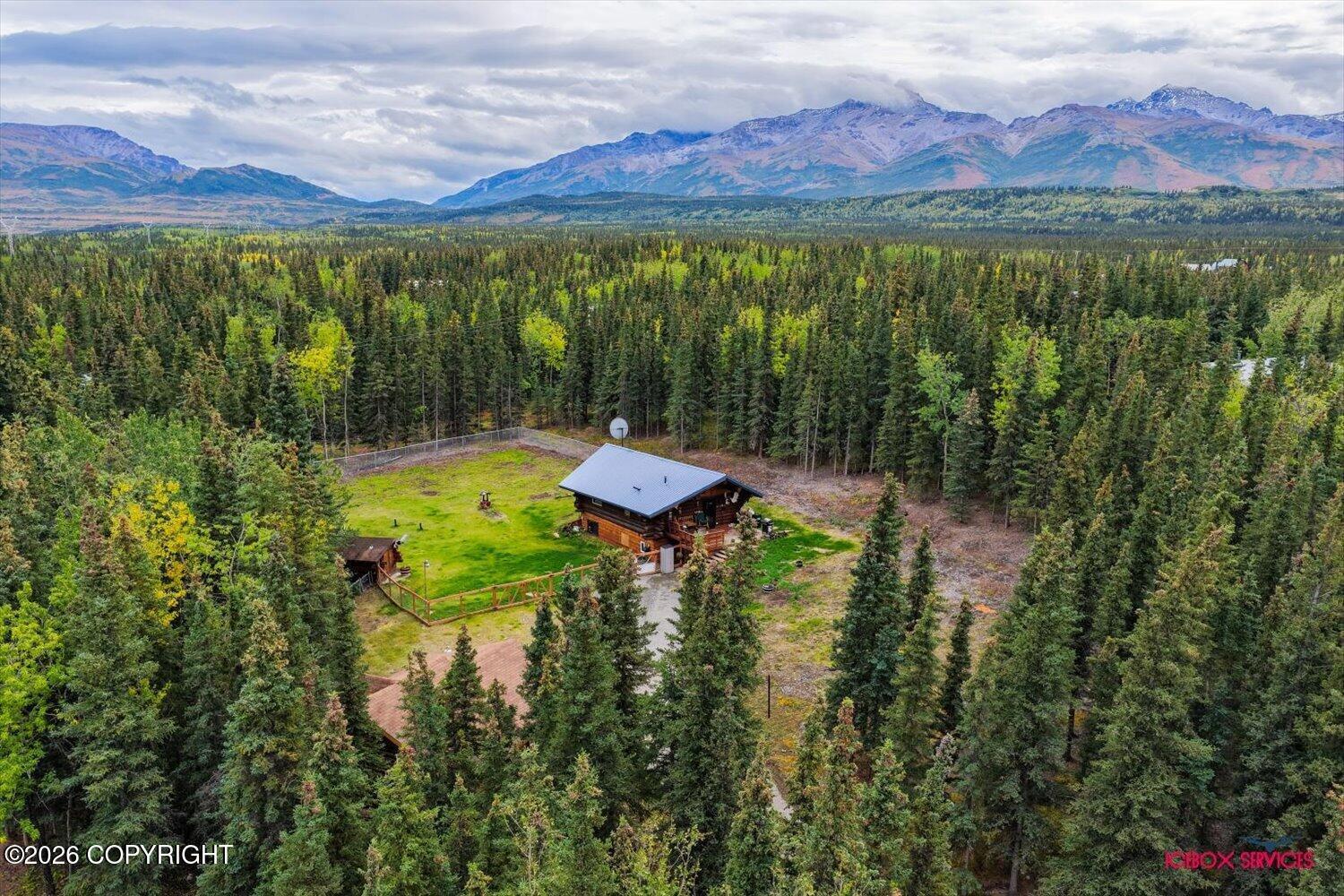 187 Chalcopyrite Court, Healy AK 99743