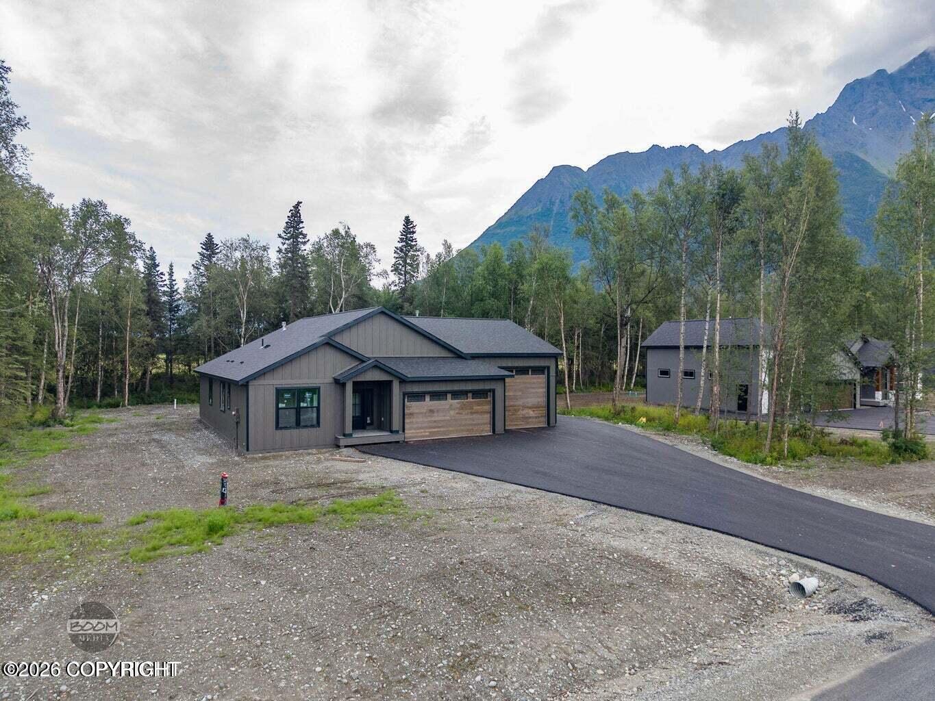 5837 S Gates Street, Palmer AK 99645