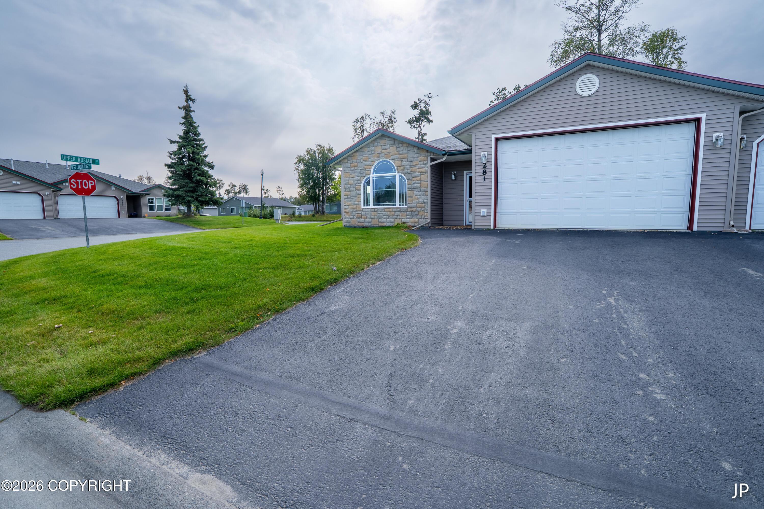 281 W London Rose Circle, Soldotna AK 99669