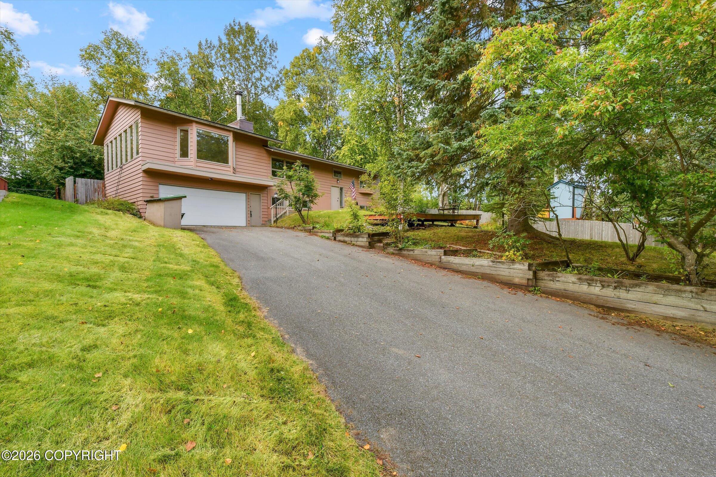 3740 Winterset Drive, Anchorage AK 99508