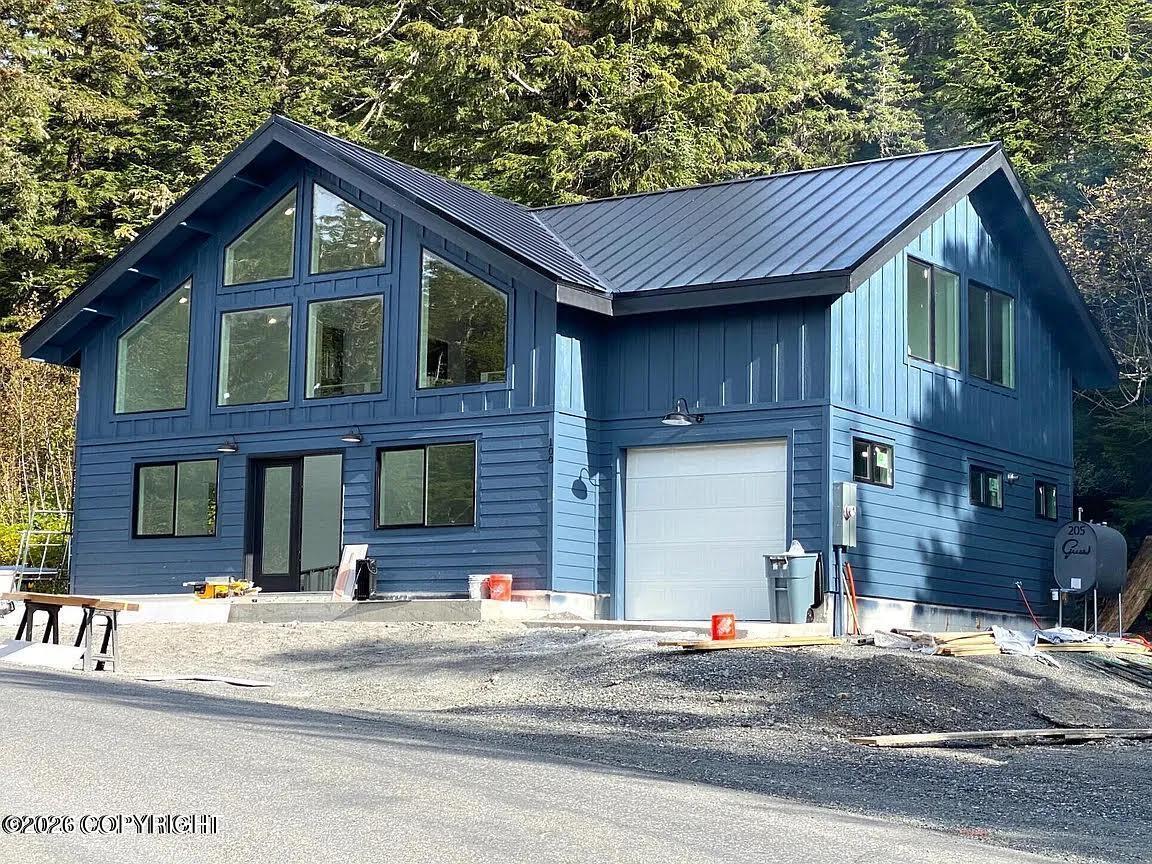 100 Cabin Ridge Rd. Road, Cordova AK 99574