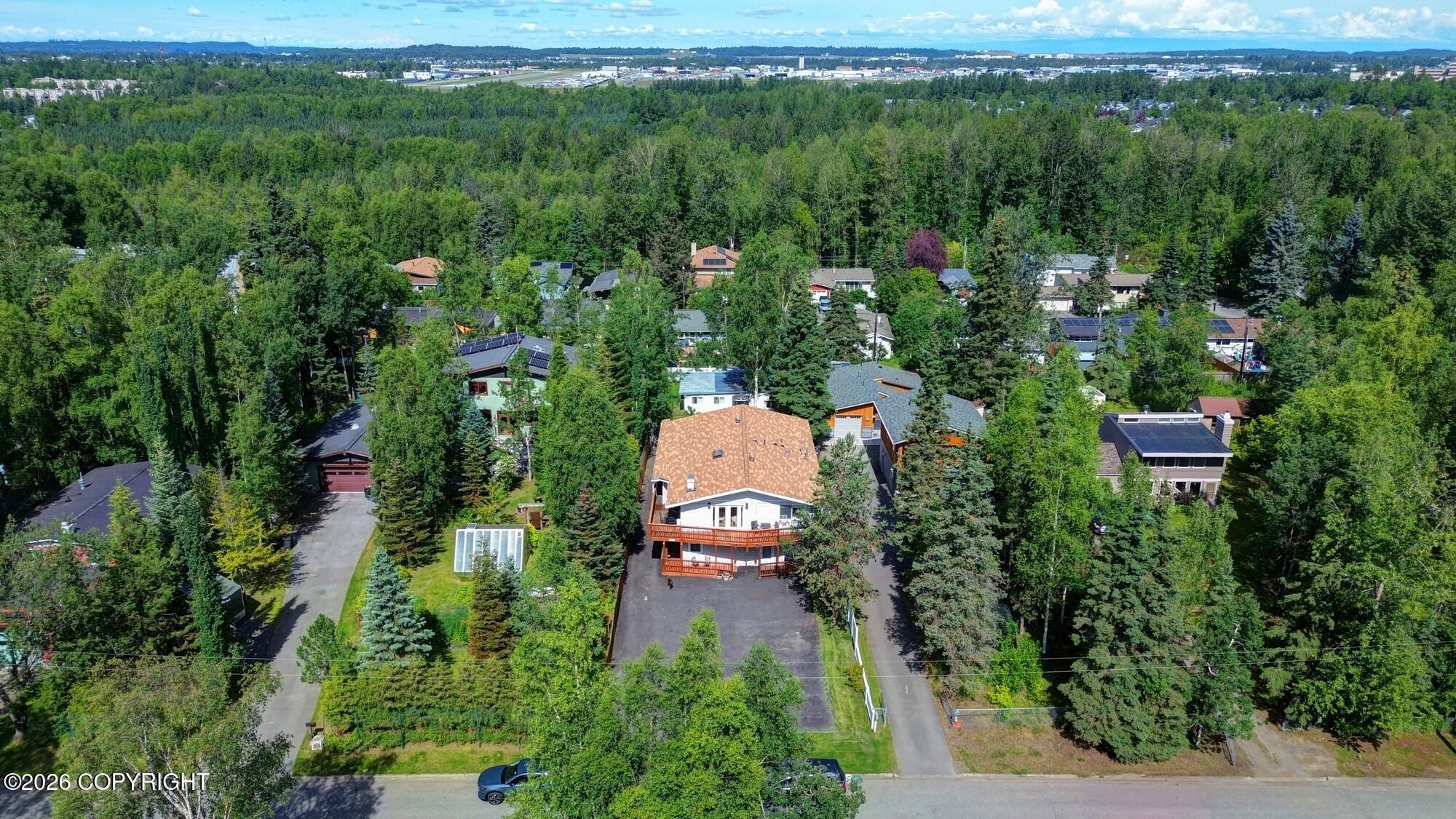 1819 Rogers Park Court, Anchorage AK 99508
