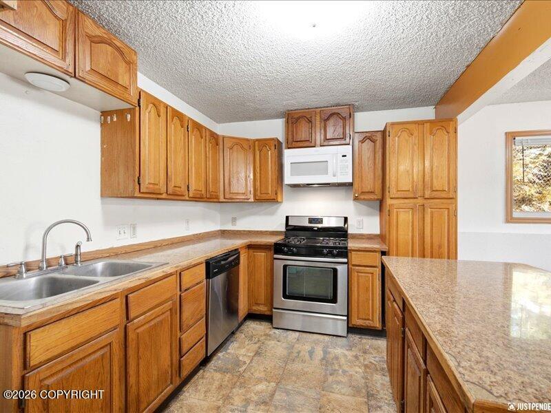 621 E 73rd Avenue, Anchorage AK 99518