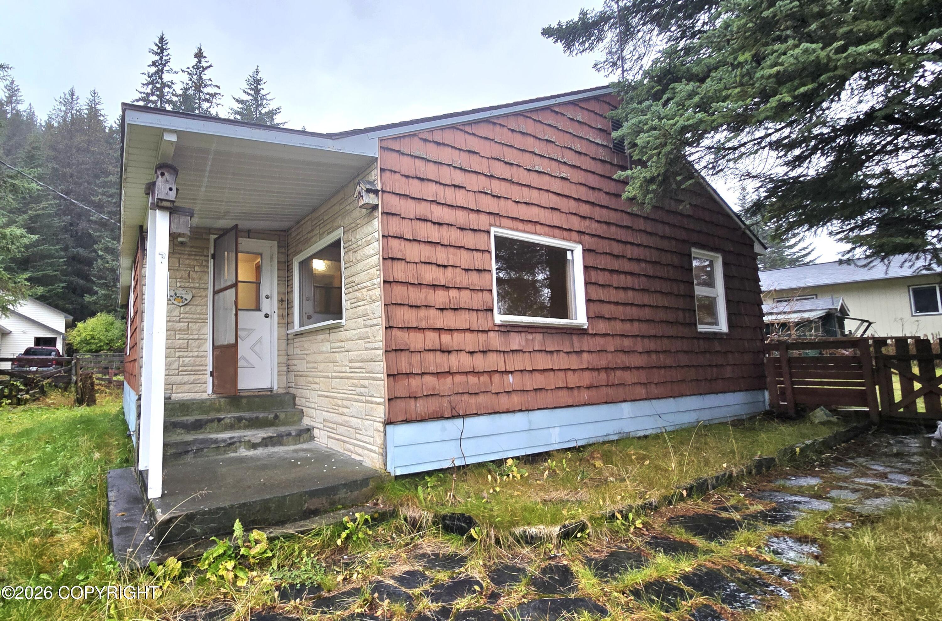 1705 Phoenix Road, Seward AK 99664