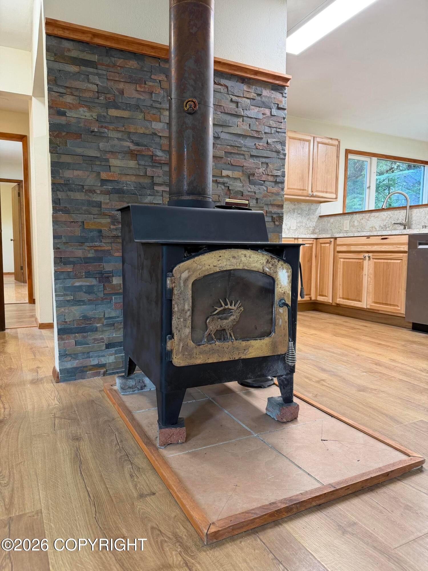 104 E Henrichs Loop Road, Cordova AK 99574