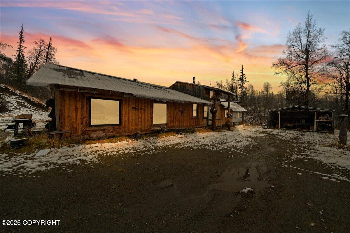 10578 E Walter Harper Way, Talkeetna AK 99676